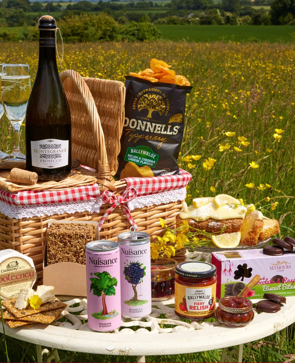Summer Meadow Dreams Complete Picnic Set Gift Hamper